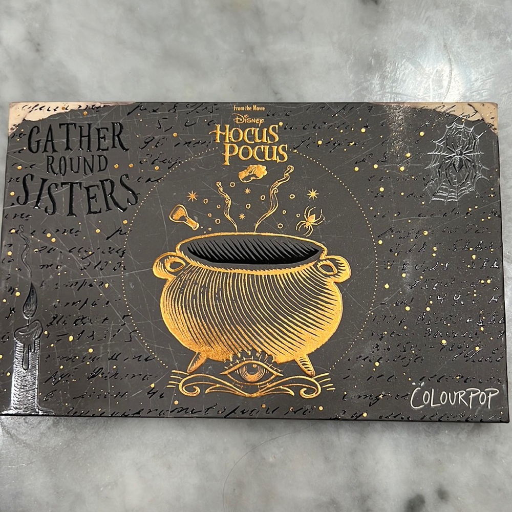 Hocus Pocus Colourpop Pallete